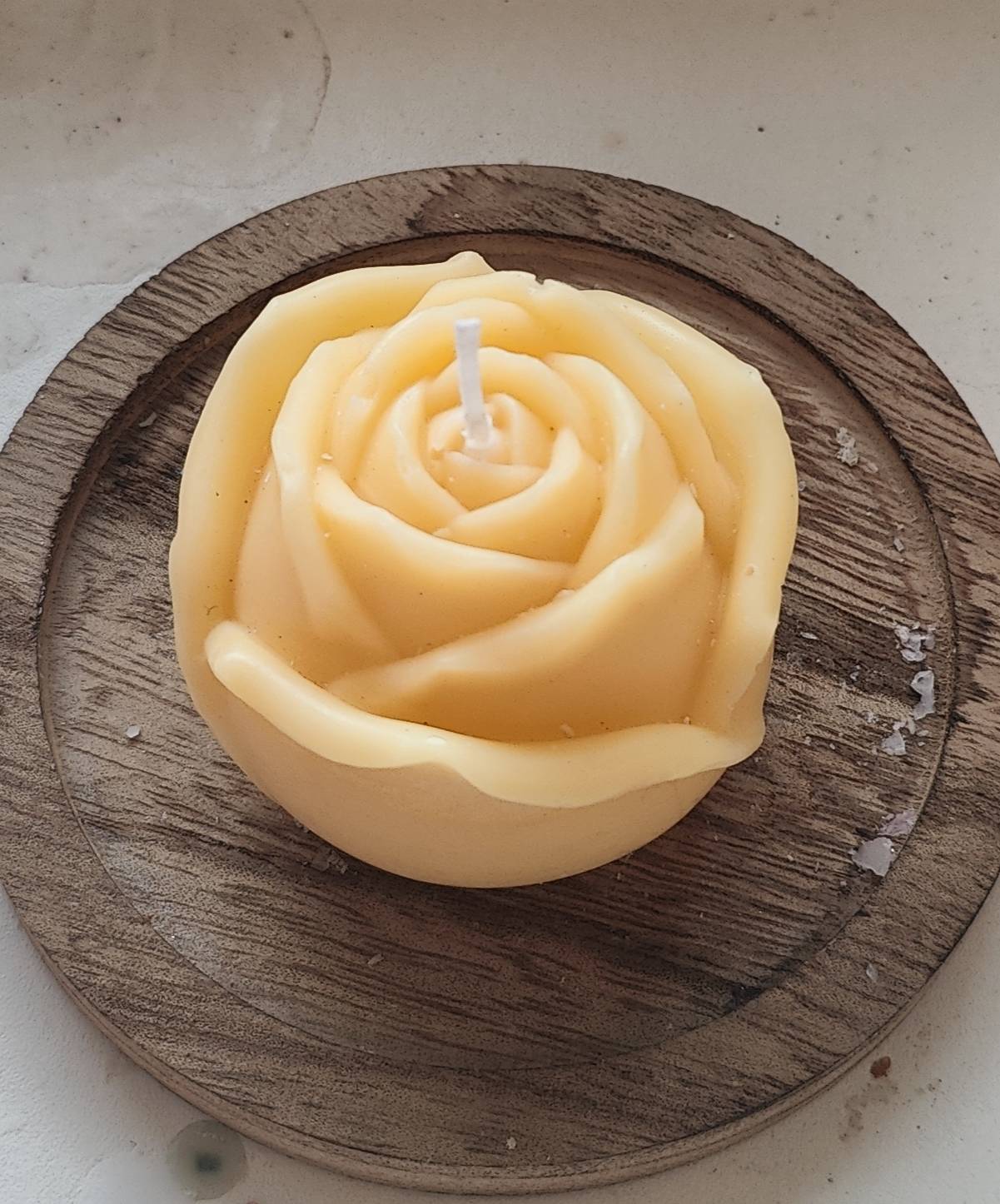 Rose candle yellow